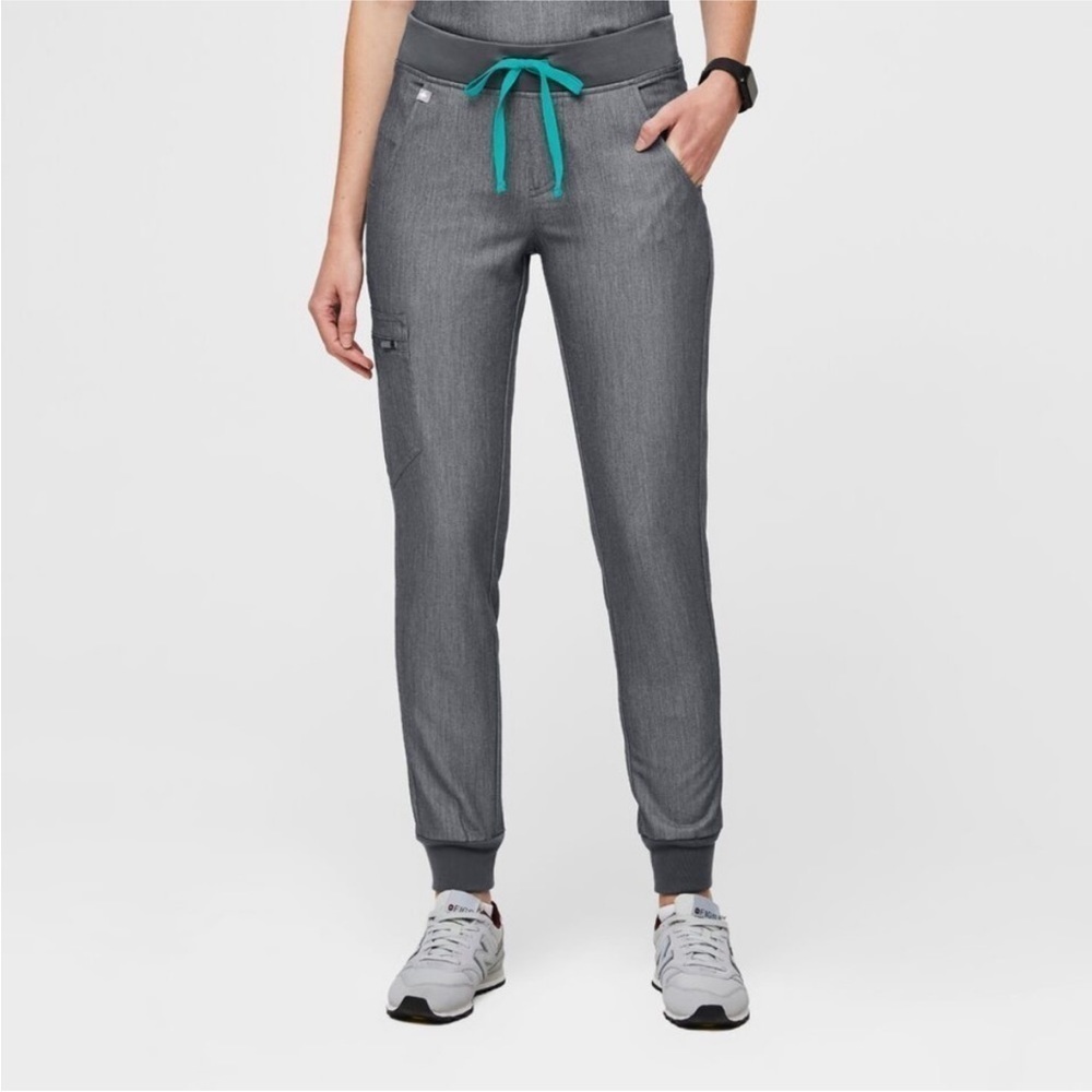 EUC Figs Zamora 2.0 Jogger Pant Graphite Gray Size Large